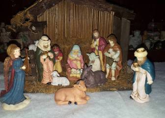 En este Belén pasa algo raro, ¿Lo ves?