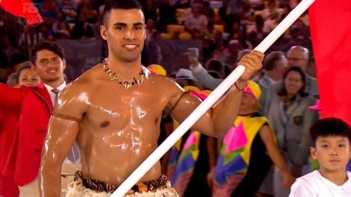¿Recuerdas el abanderado de Tonga de Río 2016? Pues repetirá en los JJ.OO. de invierno