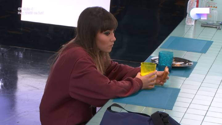 Twitter España invita a Aitana de OT a merendar San Jacobos