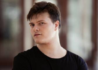 Andoni, el bailarín vasco de FAMA que quema hamburguesas y que es una fábrica de memes