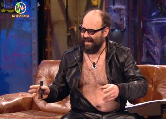 Tazas rotas, caos y Petróleo: Ignatius Farray en La Resistencia