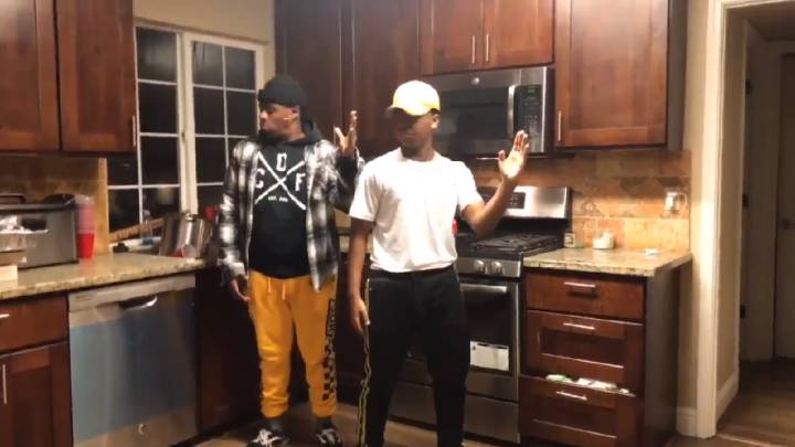 Así es como debe bailarse la sintonía de Nintendo para convertirte en viral