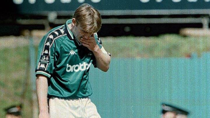 Se cumplen 20 a?os del gol m¨¢s 'bello' en propia puerta de la historia del f¨²tbol
