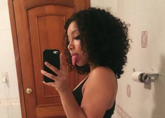 Esta joven subió un selfi e Internet no da crédito con el diseño de su baño