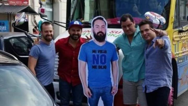 El épico viaje de 9 mexicanos en autobús hasta el Mundial de Rusia (con una baja incluida)