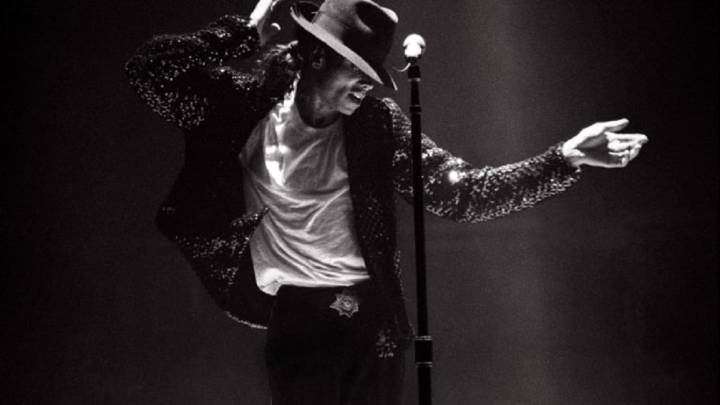 Twitter recuerda a Michael Jackson con 8 pasos de baile