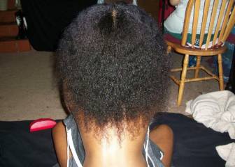 ¿Cuello o el cuerpo de una mujer desnuda? La ilusión óptica que triunfa en redes