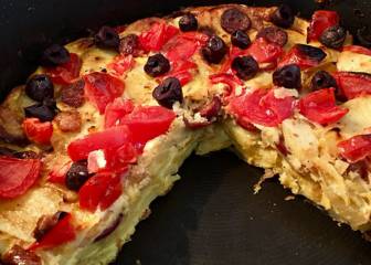 Una australiana se pone a hacer una tortilla de patata y acaba creando "una bestia"