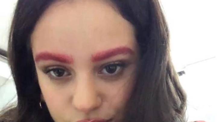 Rosalía se tiñe las cejas de rojo, la última extravagancia que sorprende a sus fans