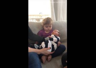 No a todos les hace ilusión un hermano nuevo, y si no que se lo digan a esta niña