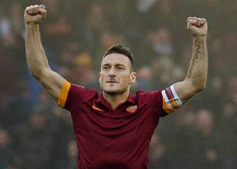 El twitter de la Champions nombra 'rey de Roma' a Totti y la lía