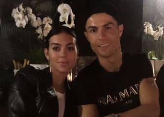 Cristiano Ronaldo celebra san Valentín tarde y con uno del Chiringuito