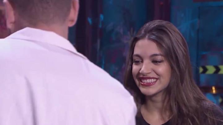 Ana Guerra se pasa por 'La Resistencia' y acaba aprendiendo a evadir impuestos