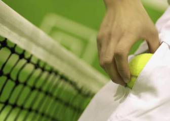 El original premio de un torneo de tenis en Huelva: un implante capilar