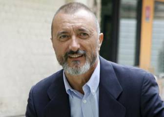 Un tuitero tacha a Pérez-Reverte de "creerse muy indie" y su zasca es épico