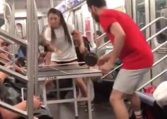 Twitter enloquece con una pareja jugando al ping pong en el Metro