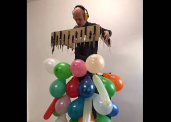 Explotar globos se convierte en una obra de arte en este vídeo de dos minutos