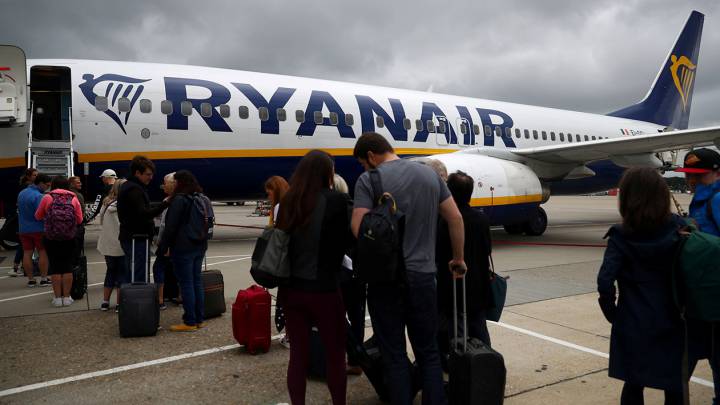 Caos en Ryanair: un fallo deja tirados a sus pasajeros en toda Europa
