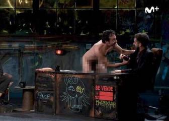 Un hombre desnudo aparece en 'La Resistencia', pero todo tiene una lógica explicación