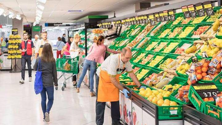 Mercadona sale al paso de las críticas por la procedencia de sus naranjas
