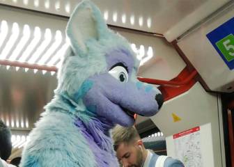 Risas en Twitter por esta extraña criatura en el Metro de Madrid