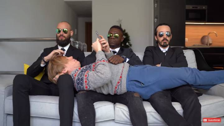 ¿Harto de sufrir 'spoilers'? Siempre puedes contratar a un guardaespaldas