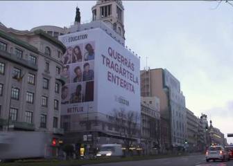 Netflix retira su polémica campaña publicitaria de ‘Sex Education’ del centro de Madrid