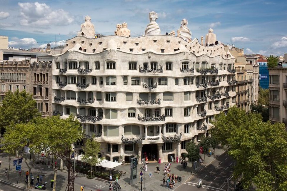 Casa Milà (Barcelona)