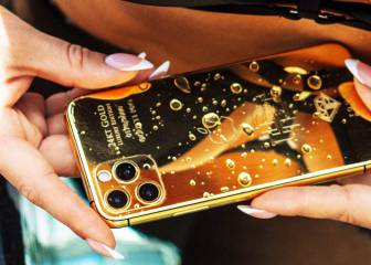 El hermano de Pablo Escobar vende ahora un supuesto iPhone chapado en oro