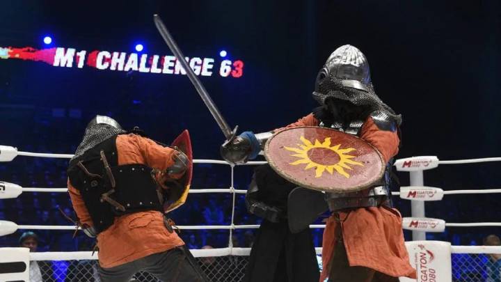 Esta extraña competición rusa une lucha medieval con MMA