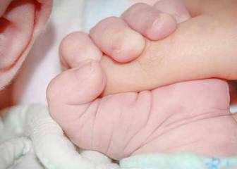 Una pareja llama a su hija como una compañía de Internet y gana WiFi gratis