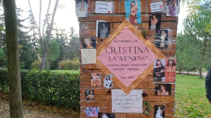 Retiran el homenaje improvisado a ‘La Veneno’ en Madrid tras un incendio