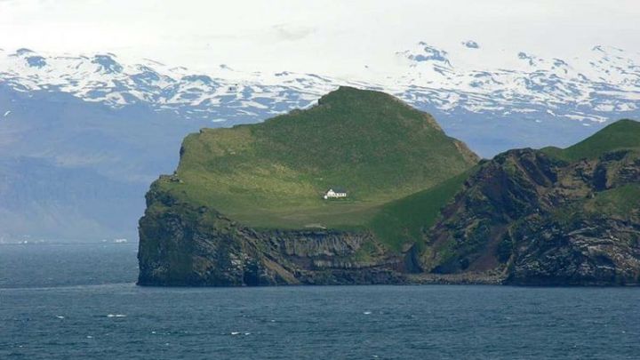 Así es la casa más alejada y remota del mundo en Islandia ...