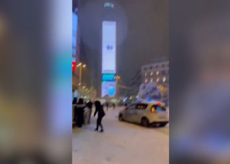La divertida guerra de nieve que se vivió en las calles de Madrid