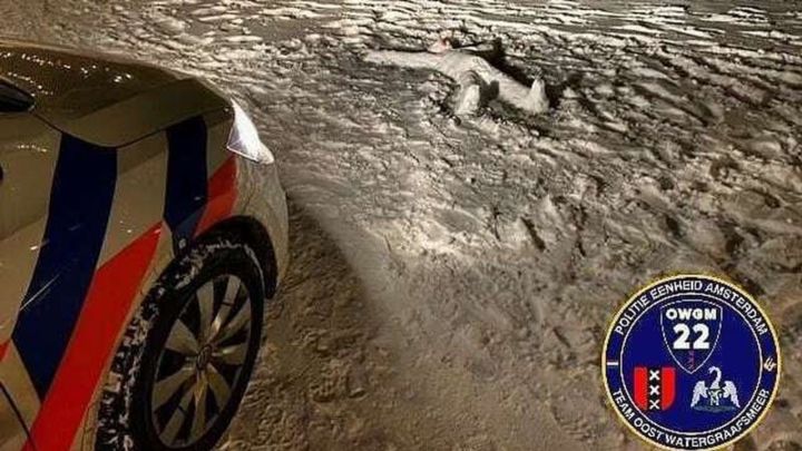 Una patrulla de Policía descubre un cuerpo sin vida: era un mu?eco de nieve