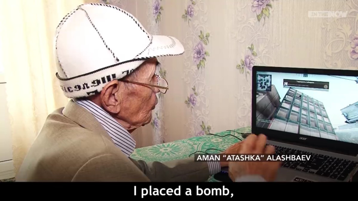 Un abuelo de 71 años lo peta en el CSGO