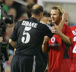 Zidane ve "casi imposible" que Beckham rechace oferta del Madrid