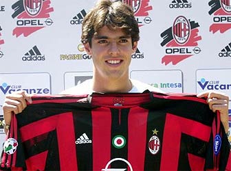 Kaká, presentado como nuevo jugador del Milan
