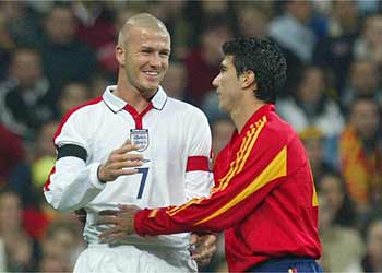 Eriksson alineó a Beckham contra España por un acuerdo televisivo