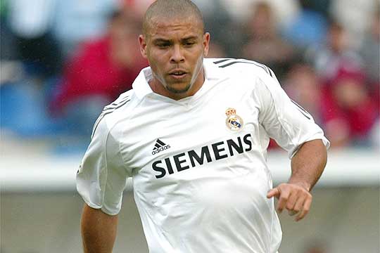 Ronaldo dice Ballack podría acabar destronando a Zidane en el Madrid