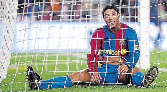 Vigilando a Ronaldinho