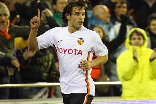 El Galatasaray ofrece al Valencia cinco millones de euros por Morientes