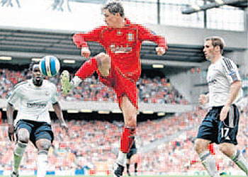 Torres fue el mejor en agosto, según la afición del Liverpool