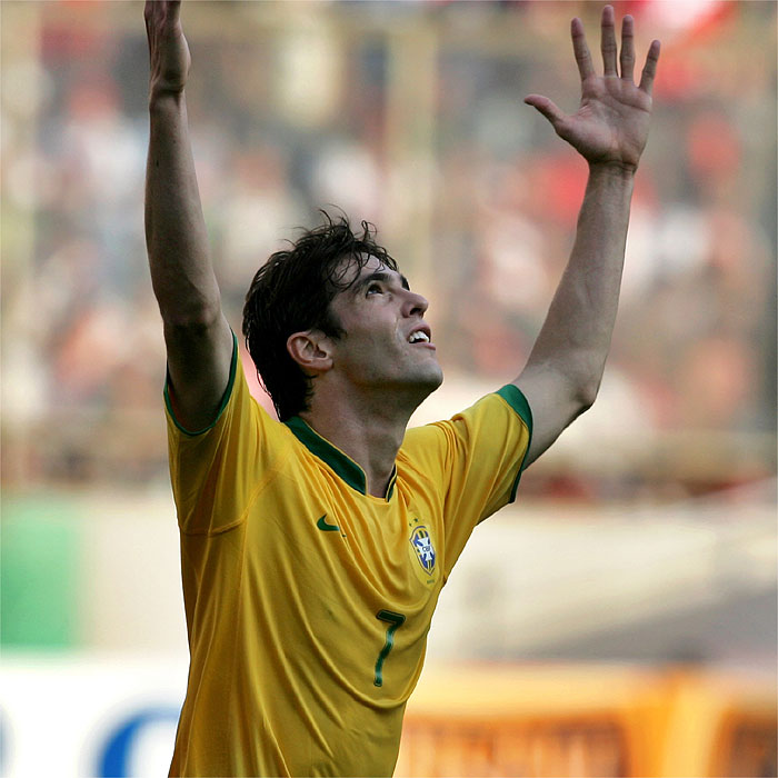 Kaká ve a Brasil como un equipo "mediano"