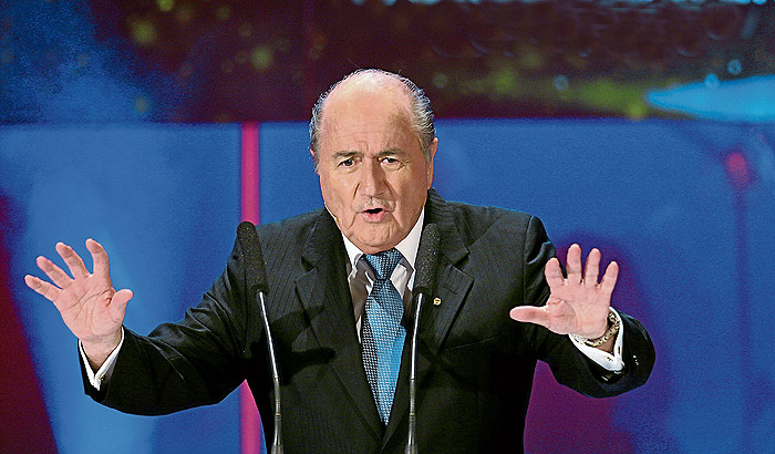 Blatter: "Capello quiebra un principio del fútbol"