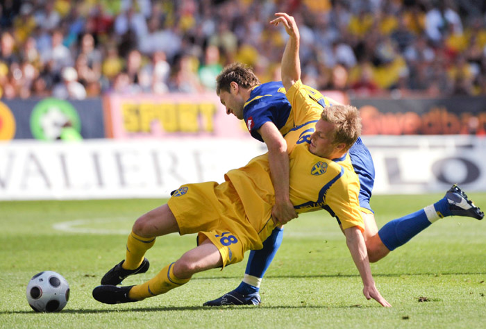 El meta suplente sueco se tragó el gol de Ucrania