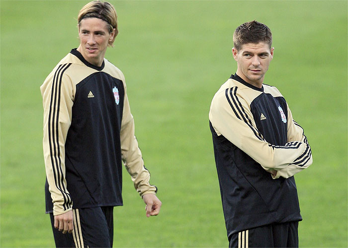 Benítez reconoce que Torres y Gerrard podrían ser titulares en Marsella