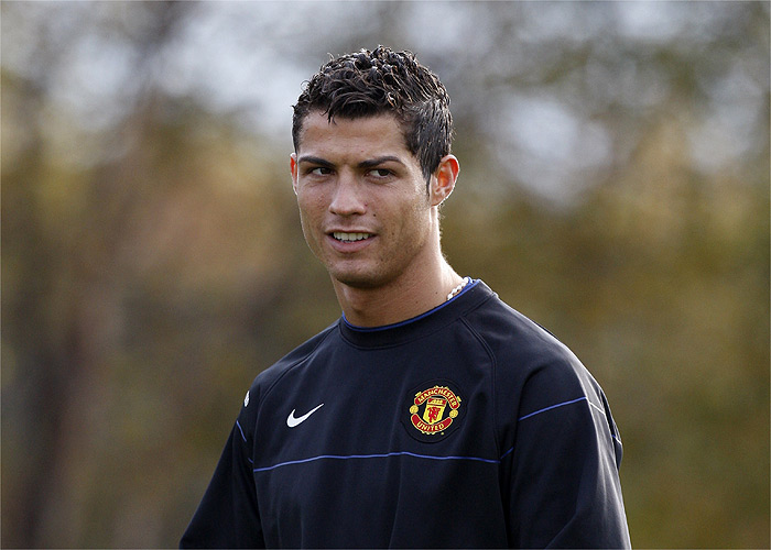 El agente de Cristiano Ronaldo pide más de 207.000 euros por semana