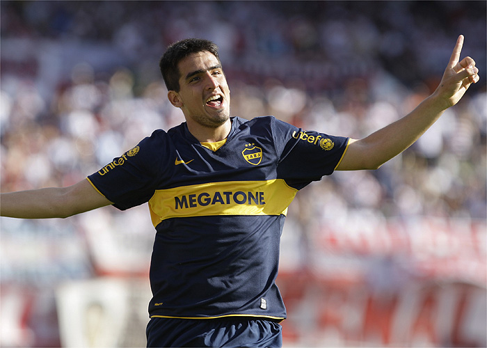 Boca Juniors pasa a liderar el Apertura en solitario