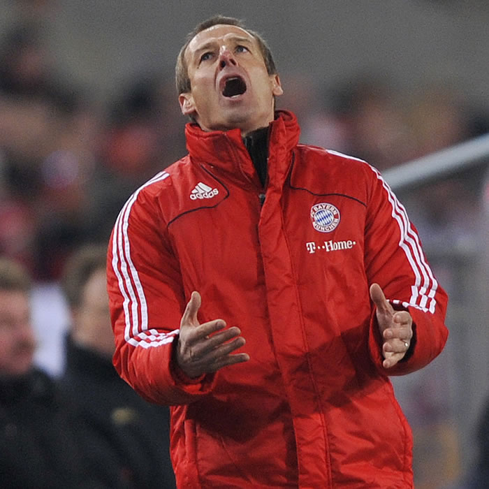 El Bayern empata en Stuttgart y es líder provisional